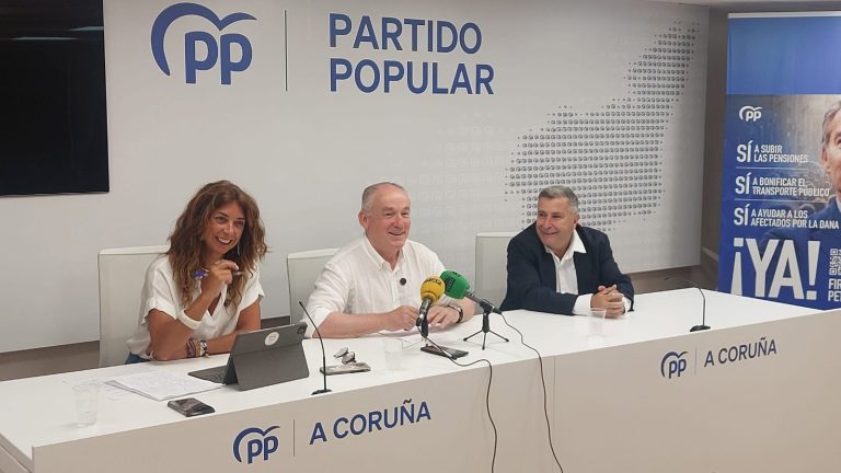 El PP de A Coruña urge un plan de inversiones ferroviarias y cumplir con el plan director de Alvedro