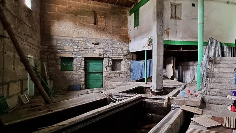 Denuncian ante Fiscalía la demolición de la Casa de Baños de Ourense, integrada en el ámbito del BIC de As Burgas
