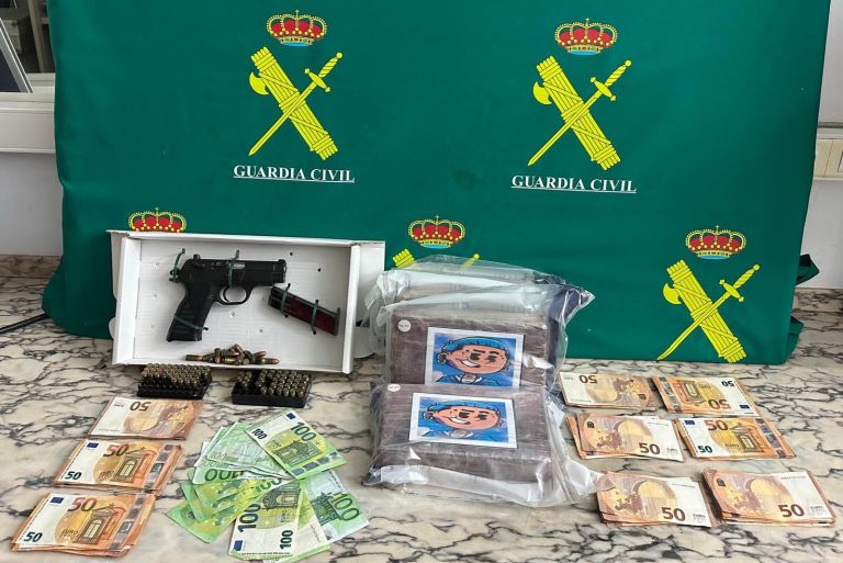Sucesos.- Desarticulan una organización criminal en Burela (Lugo) con siete detenidos por tráfico de drogas