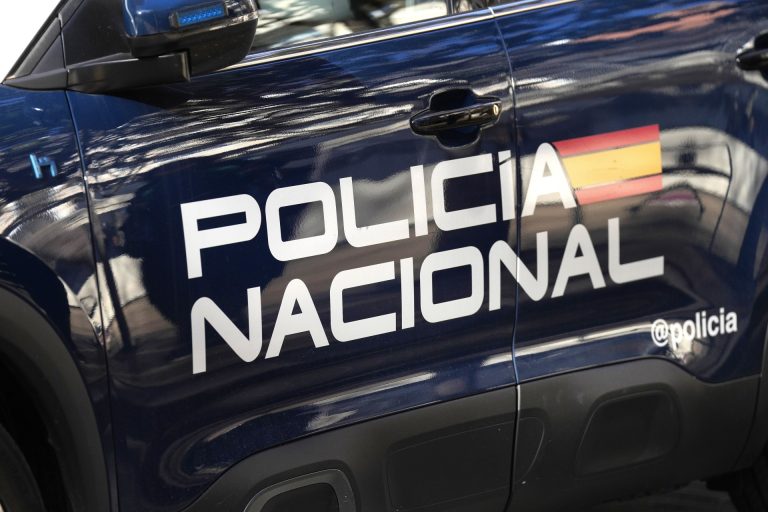 Sucesos.- Detenido un hombre en Ourense tras circular sin cinturón y en dirección prohibida con 23 gramos de cocaína