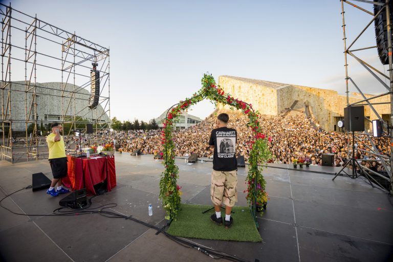 Atardecer no Gaiás congrega a 15.000 personas en sus 12 conciertos de 2026: el de 9Louro fue el más multitudinario