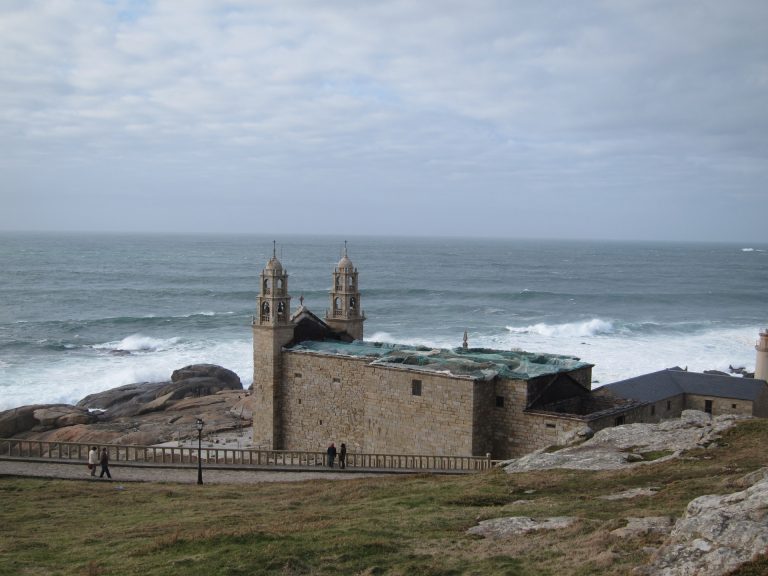 Turismo de Galicia apoya la Declaración de Interés Internacional para la Romería de la Virxe da Barca de Muxía