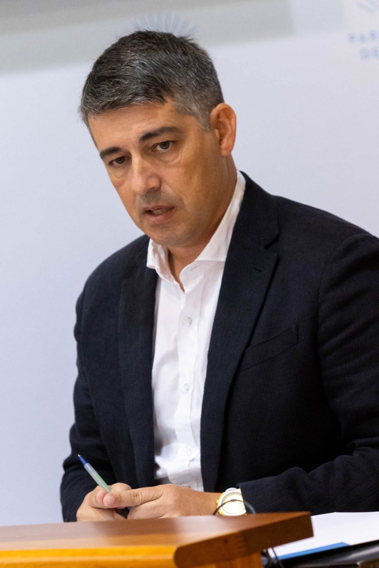 Augas de Galicia apela a la acción municipal para reducir fugas y mejorar redes: «Hacer embalses es el último recurso»