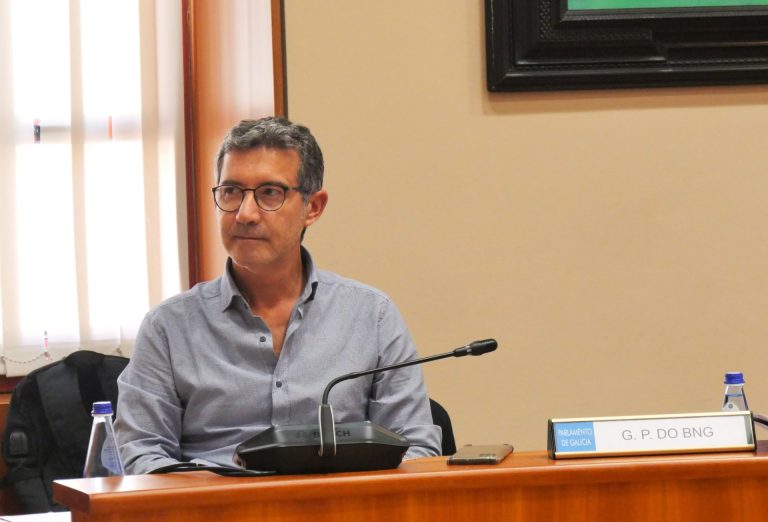 El BNG acusa a la Xunta de «despilfarrar» 2,1 millones en mobiliario para San Caetano y exige explicaciones