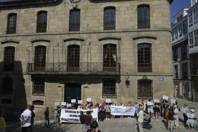 El Ayuntamiento de A Coruña lleva a pleno anular los acuerdos por los que la Casa Cornide pasó a ser de los Franco