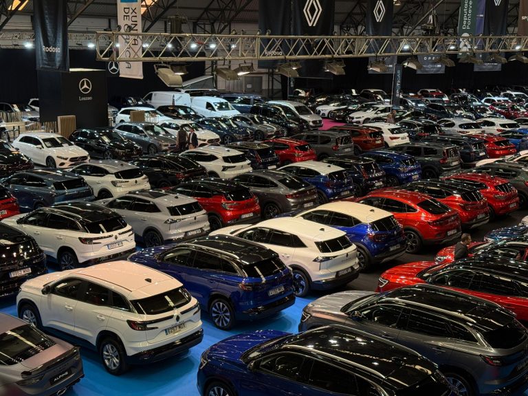 La venta de coches de segunda mano cae en Galicia el 1% en agosto y sube la de furgonetas el 3,1%