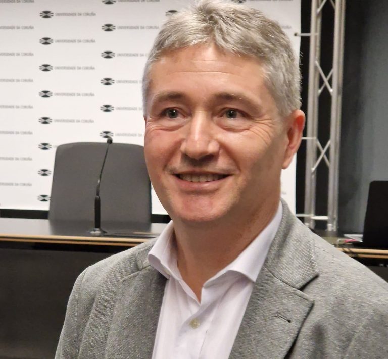 El rector de la UDC urge financiación a la Xunta para gastos estructurales y defiende el control sobre las cuentas