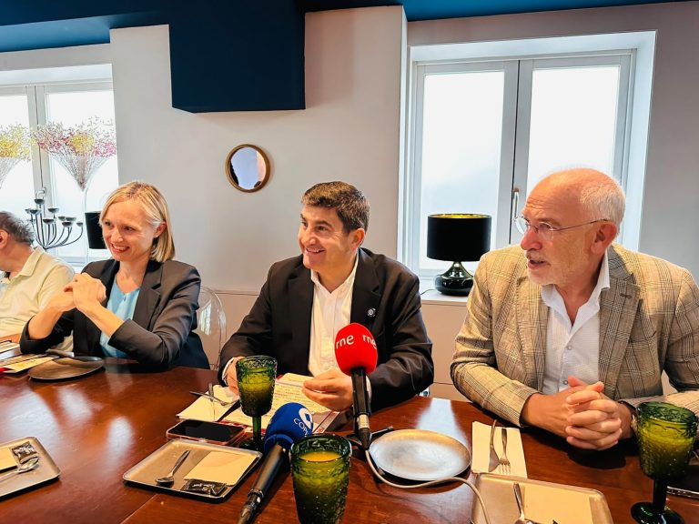 Pedro Blanco aboga por un cambio en Santiago para impulsar un gobierno «valiente» que tome decisiones y resuelva