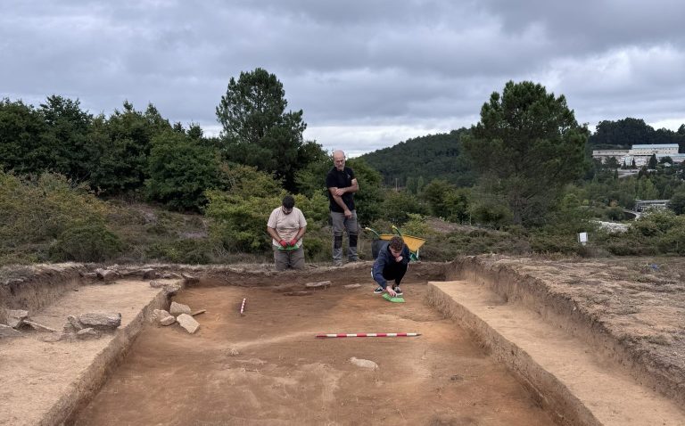Una nueva excavación se acerca a la posible cámara funeraria del mayor túmulo de la necrópolis del CUVI