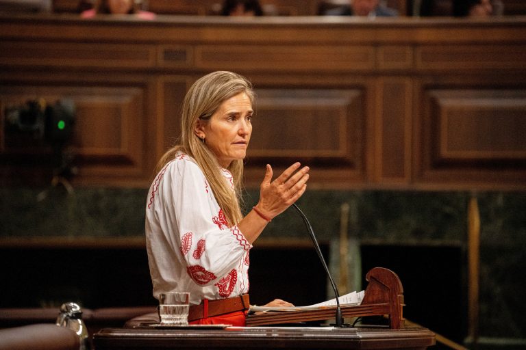 Aagesen tiende la mano para impulsar el Pacto frente a Emergencia Climática e insta a PP a no apoyar el negacionismo