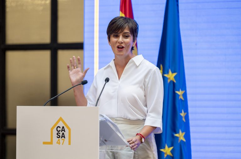 El Gobierno aclara a la Xunta que los 5,11 millones están vinculados a las zonas tensionadas en A Coruña y Santiago