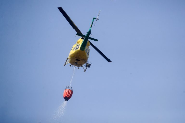 Rural.- El incendio sin control de Quiroga (Lugo) alcanza las 250 hectáreas arrasadas