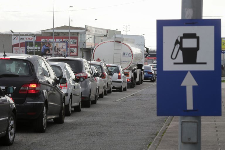 El 70% de los gallegos usa vehículo privado para ir al trabajo y solo el 7% emplea el transporte público