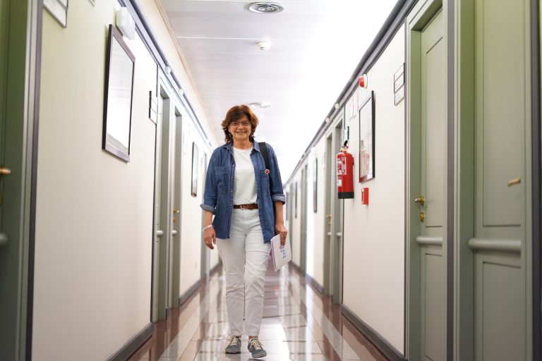 La senadora del BNG denuncia la ausencia de producción gallega en la última selección de cine de RTVE