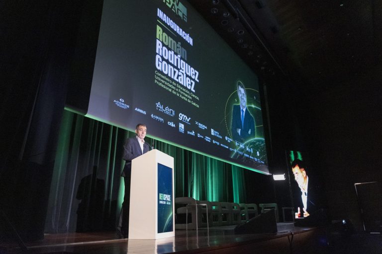 La Xunta ensalza el «salto cualitativo» del sector espacial gallego con empresas «referentes» en el ámbito internacional